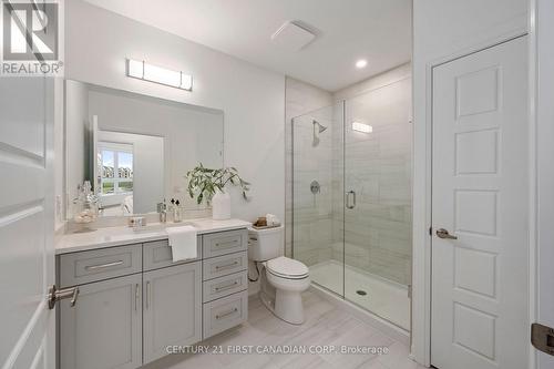 214 - 1560 Upper West Avenue, London, ON - Indoor Photo Showing Bathroom