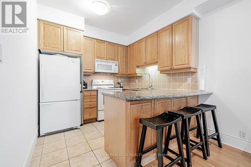 2324 - 80 Harrison Garden Boulevard, Toronto, ON - Indoor Photo Showing Kitchen