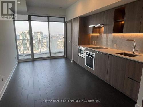 4102 - 19 Bathurst Street, Toronto, ON - Indoor Photo Showing Kitchen