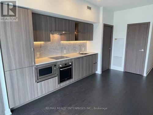 4102 - 19 Bathurst Street, Toronto, ON - Indoor Photo Showing Kitchen