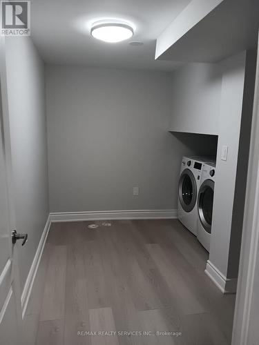 25 Boothill Drive, Brampton, ON - Indoor Photo Showing Laundry Room