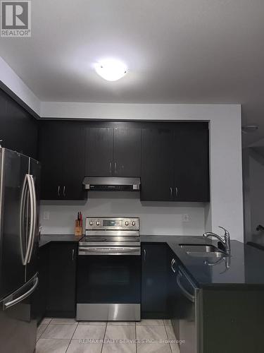 25 Boothill Drive, Brampton, ON - Indoor Photo Showing Kitchen With Double Sink