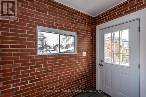 1 - 191 Sherman Avenue S, Hamilton, ON - Indoor Photo Showing Other Room