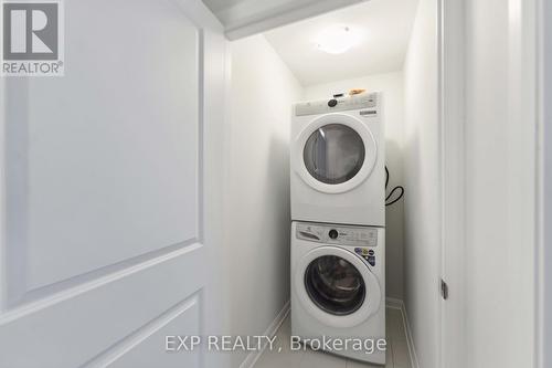 711 Fairline Row, Ottawa, ON - Indoor Photo Showing Laundry Room