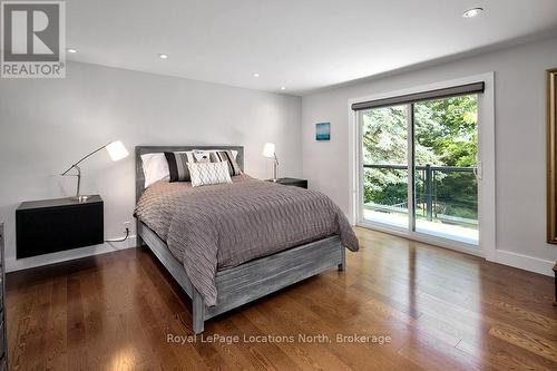 515 4Th Avenue W, Owen Sound, ON - Indoor Photo Showing Bedroom