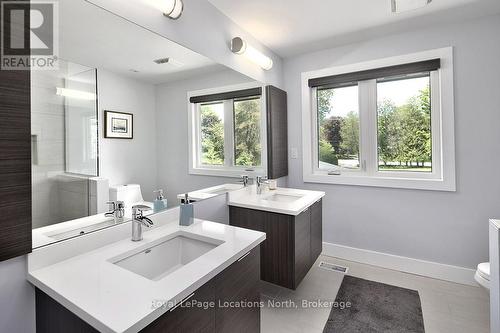 515 4Th Avenue W, Owen Sound, ON - Indoor Photo Showing Bathroom