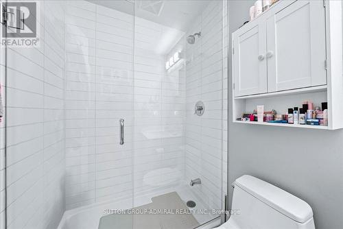 508 - 530 St. Clair Avenue W, Toronto, ON - Indoor Photo Showing Bathroom