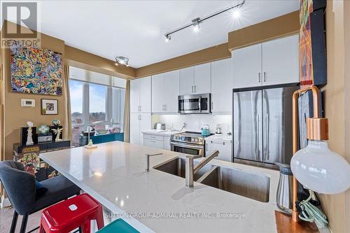 508 - 530 St. Clair Avenue W, Toronto, ON - Indoor Photo Showing Kitchen With Stainless Steel Kitchen With Upgraded Kitchen