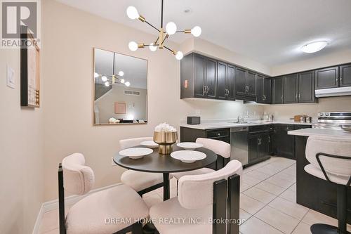 10 - 66 Eastview Road, Guelph, ON - Indoor Photo Showing Dining Room