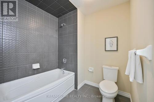 10 - 66 Eastview Road, Guelph, ON - Indoor Photo Showing Bathroom