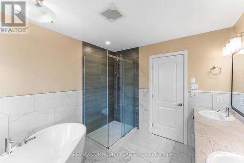 1455 Berkshire Drive, Kingston, ON - Indoor Photo Showing Bathroom