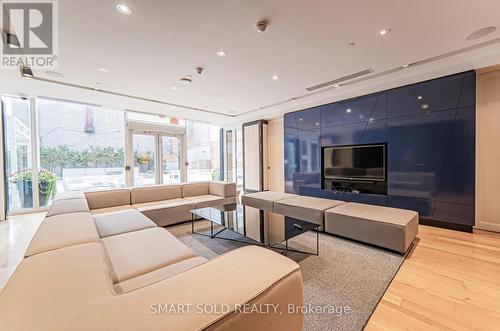 1210 - 30 Roehampton Avenue, Toronto, ON - Indoor