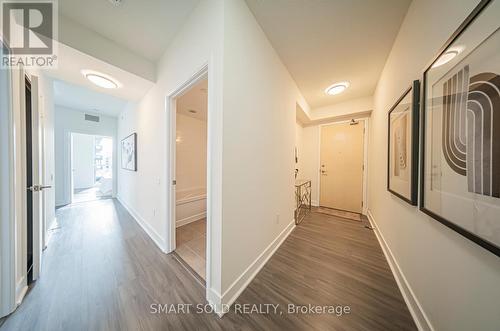 1210 - 30 Roehampton Avenue, Toronto, ON - Indoor Photo Showing Other Room