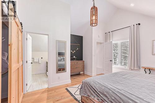 234 Canrobert Street, Grey Highlands, ON - Indoor Photo Showing Bedroom