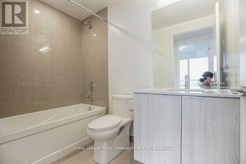 2210 - 15 Queens Quay E, Toronto, ON - Indoor Photo Showing Bathroom