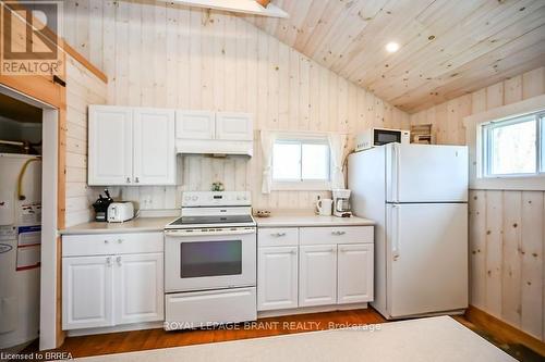 57 Erie Boulevard, Norfolk, ON - Indoor Photo Showing Kitchen