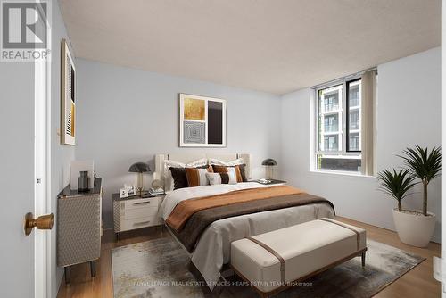 807 - 633 Bay Street, Toronto, ON - Indoor Photo Showing Bedroom