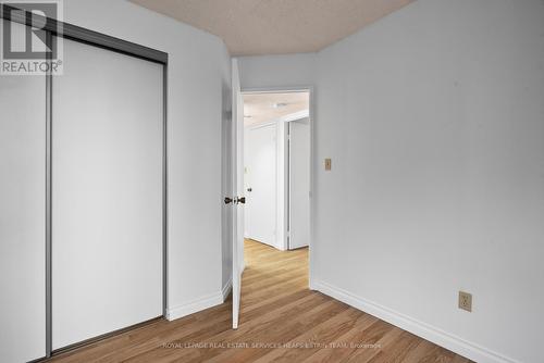 807 - 633 Bay Street, Toronto, ON - Indoor Photo Showing Other Room