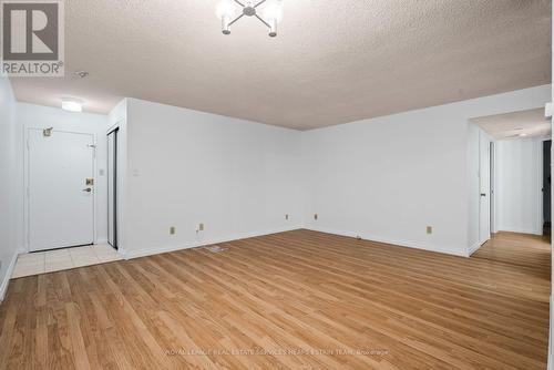 807 - 633 Bay Street, Toronto, ON - Indoor Photo Showing Other Room