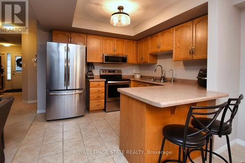 8 - 18 Cedar Street, Grimsby, ON - Indoor Photo Showing Kitchen