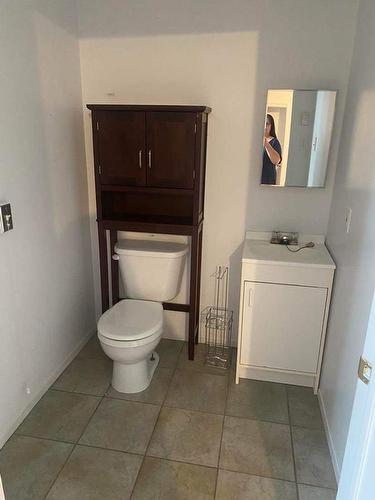 Bedroom - 31 Rue Du Lac, Saint-Joseph-De-Lepage, QC - Indoor Photo Showing Bathroom