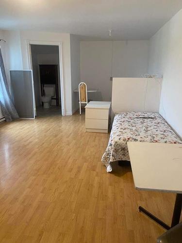 Bedroom - 31 Rue Du Lac, Saint-Joseph-De-Lepage, QC - Indoor Photo Showing Bedroom