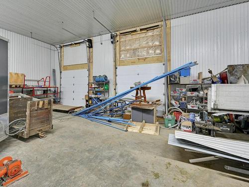 IntÃ©rieur - 35 Route 202, Stanbridge East, QC - Indoor Photo Showing Garage