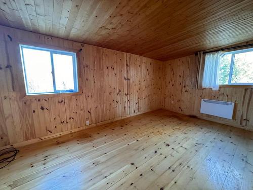 Master bedroom - 153 Rue Marleau, Denholm, QC - Indoor Photo Showing Other Room