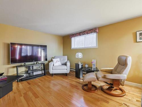 Salon - 4529 Rue Alexandre, Terrebonne (Terrebonne), QC - Indoor Photo Showing Living Room