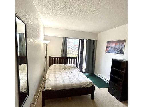 123-1870 Mckenzie Ave, Saanich, BC - Indoor Photo Showing Bedroom