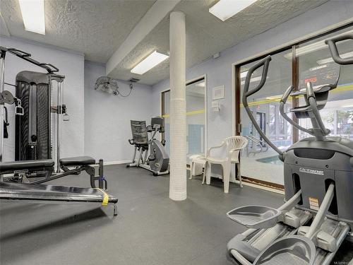 319-1005 Mckenzie Ave, Saanich, BC - Indoor Photo Showing Gym Room