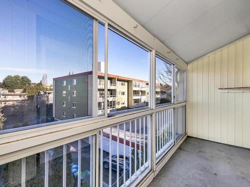 401-1188 Yates St, Victoria, BC - Outdoor With Balcony With Exterior