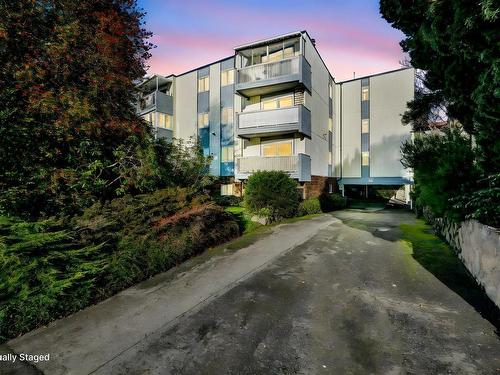 401-1188 Yates St, Victoria, BC - Outdoor With Balcony