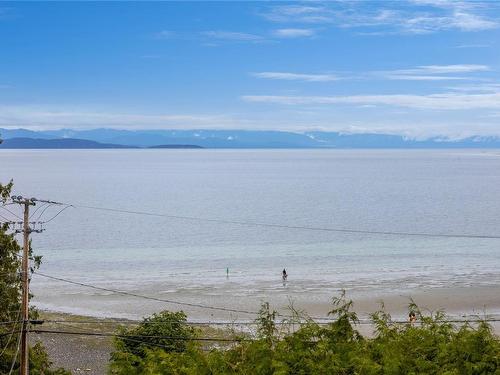 595 Crescent Rd West, Qualicum Beach, BC 