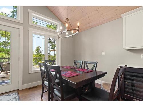 4 Whiskey Jack Way, Kenora, ON - Indoor Photo Showing Dining Room