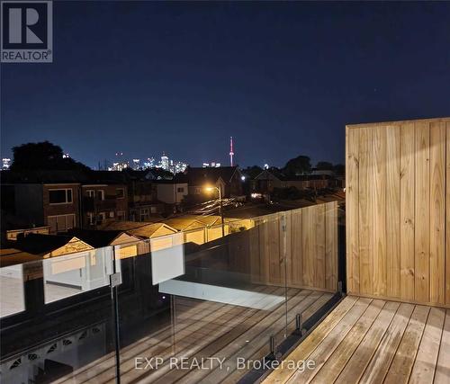 2 - 1175 Dovercourt Road, Toronto, ON - Outdoor