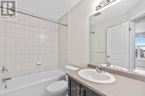 49 Crossings Way, Hamilton, ON - Indoor Photo Showing Bathroom