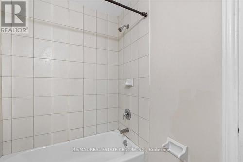 49 Crossings Way, Hamilton, ON - Indoor Photo Showing Bathroom