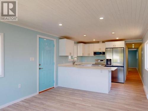 78-7624 Duncan Street, Powell River, BC - Indoor Photo Showing Kitchen