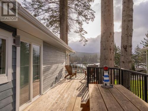 3465 Oak Street, Texada Island, BC - Outdoor With Exterior