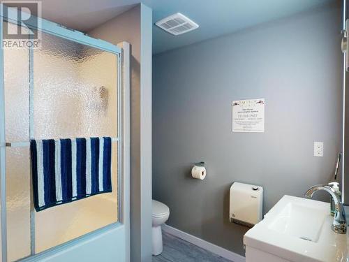 3465 Oak Street, Texada Island, BC - Indoor Photo Showing Bathroom