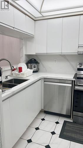 1608 - 24 Hanover Road, Brampton, ON - Indoor Photo Showing Kitchen With Double Sink