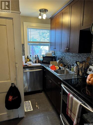 2470 Wallace Street, Regina, SK - Indoor Photo Showing Kitchen