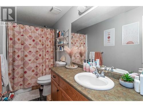 10476 Teresa Road, Lake Country, BC - Indoor Photo Showing Bathroom