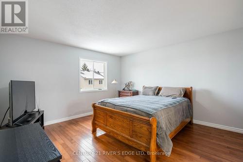 90 Kincardine Drive, Ottawa, ON - Indoor Photo Showing Bedroom