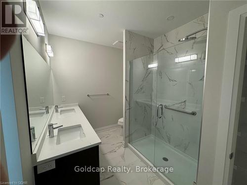 203 - 71 Wyndham Street S, Guelph (Two Rivers), ON - Indoor Photo Showing Bathroom