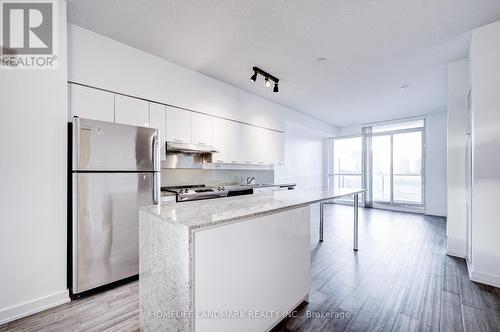 2008 - 33 Singer Court, Toronto, ON - Indoor Photo Showing Kitchen