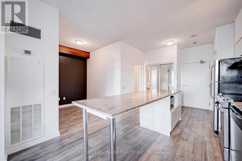 2008 - 33 Singer Court, Toronto, ON - Indoor Photo Showing Kitchen With Upgraded Kitchen