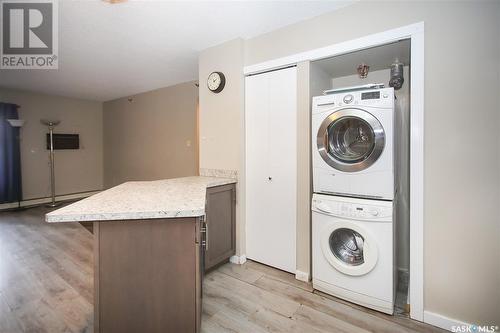 202 405 5Th Avenue N, Saskatoon, SK - Indoor Photo Showing Laundry Room