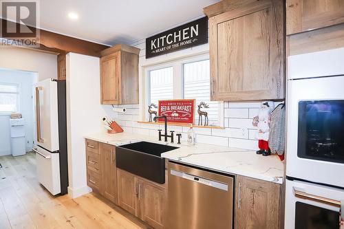 11 Islandview Dr, Desbarats, ON - Indoor Photo Showing Kitchen